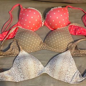 Victoriaβs Secret Bra lot